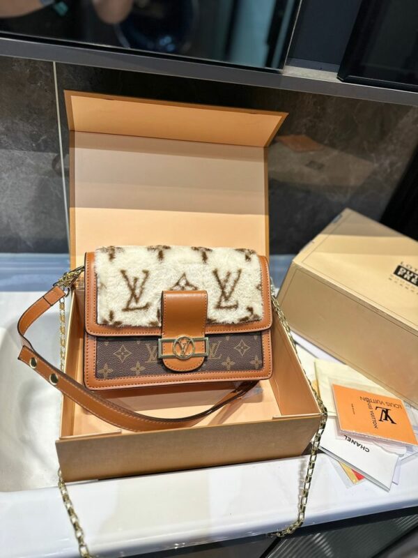 New Arrival LV Handbag L621