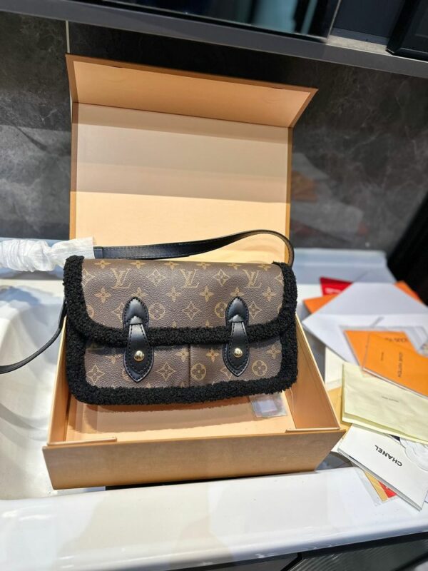 New Arrival LV Handbag L620