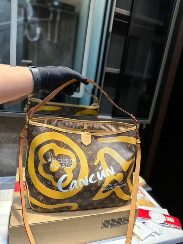New Arrival LV Handbag L618