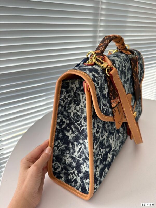 New Arrival LV Handbag L611