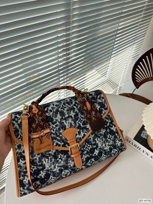 New Arrival LV Handbag L611