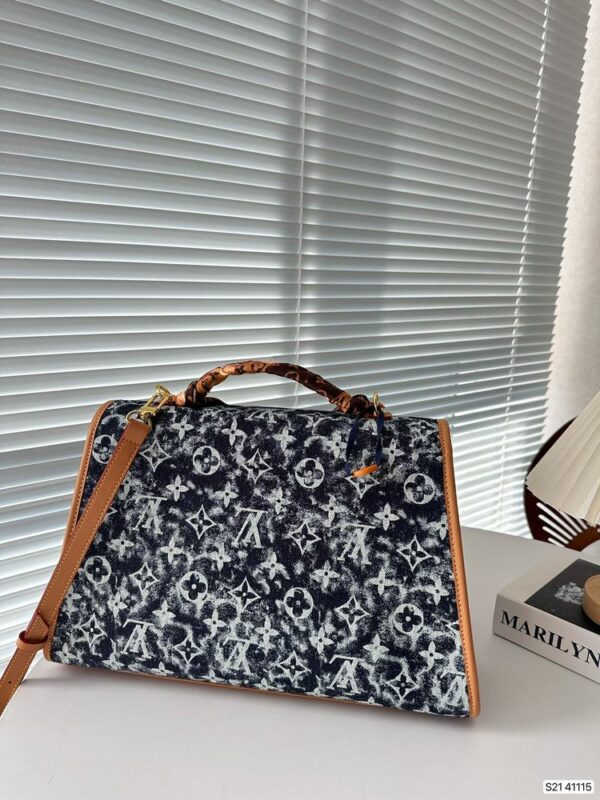 New Arrival LV Handbag L611