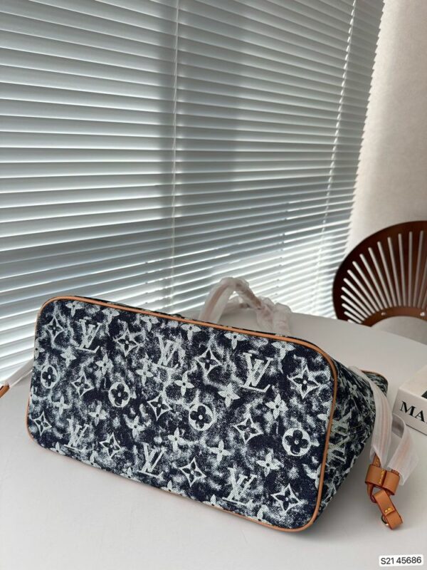 New Arrival LV Handbag L610