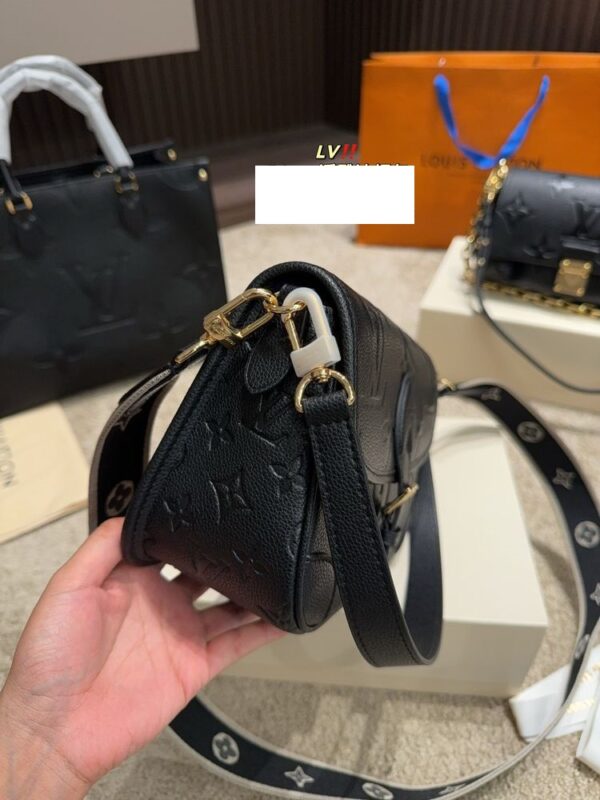 New Arrival LV Handbag L600