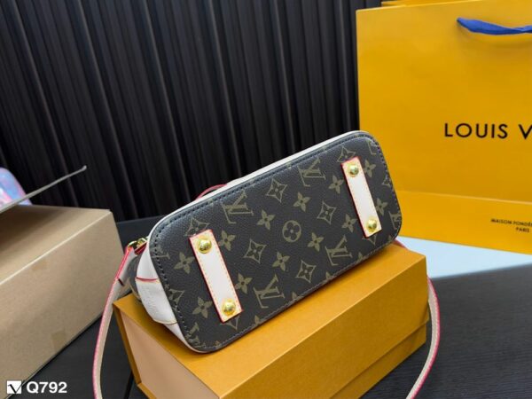 New Arrival LV Handbag L596