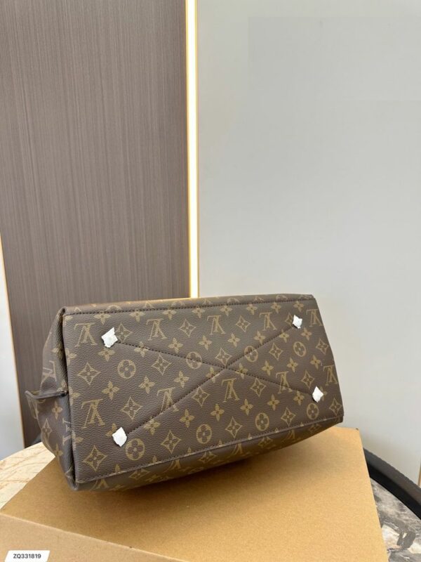 New Arrival LV Handbag L574