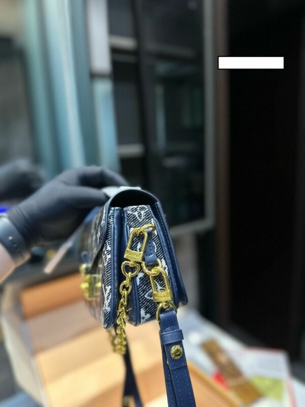 New Arrival LV Handbag L565