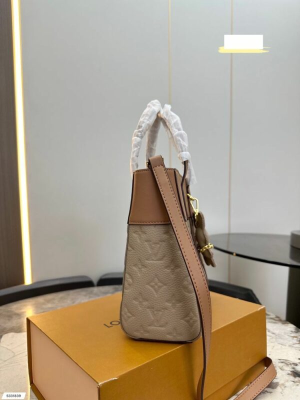 New Arrival LV Handbag L550