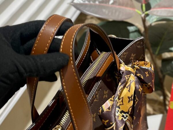 New Arrival LV Handbag L530