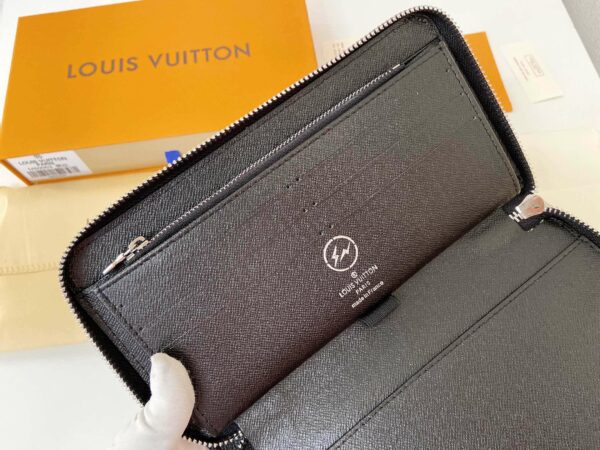 New Arrival Bag LV Wallet H457