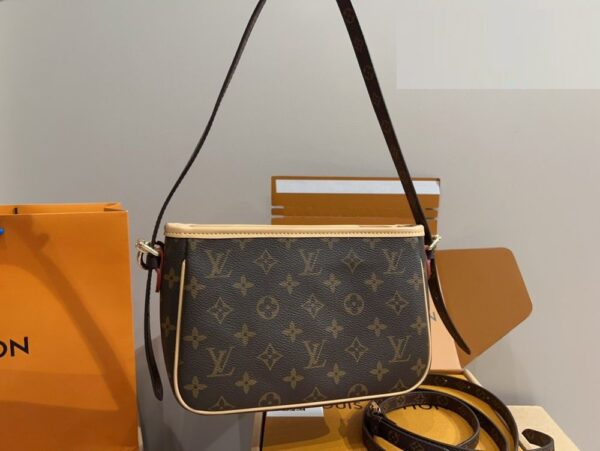 New Arrival LV Handbag L472