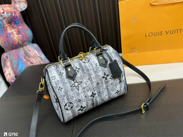 New Arrival LV Handbag L437