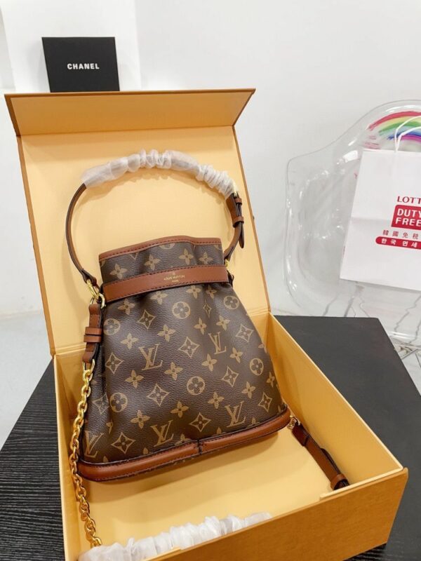 New Arrival LV Handbag L425