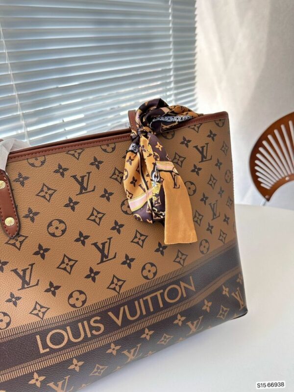 New Arrival LV Handbag L424