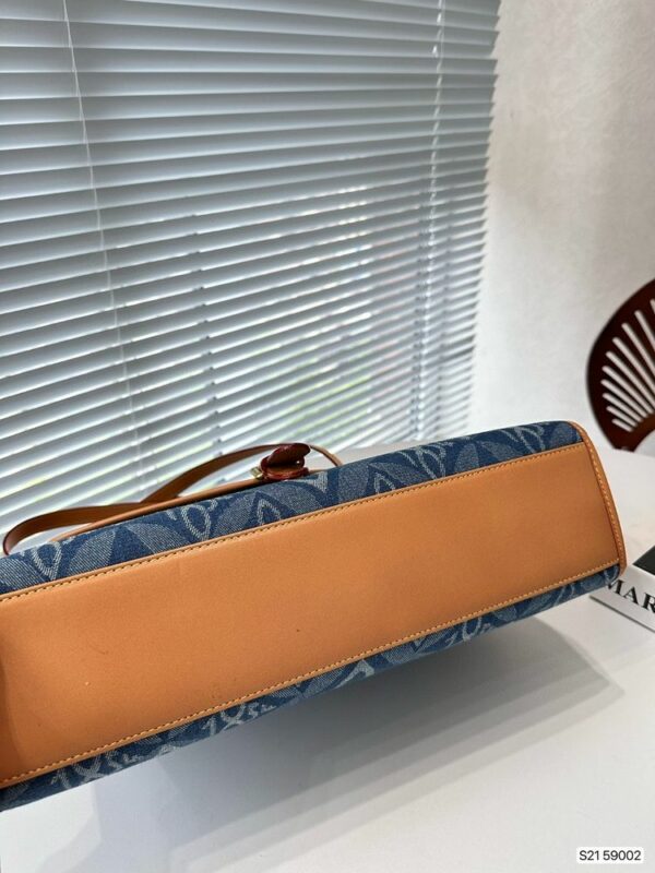 New Arrival LV Handbag L420