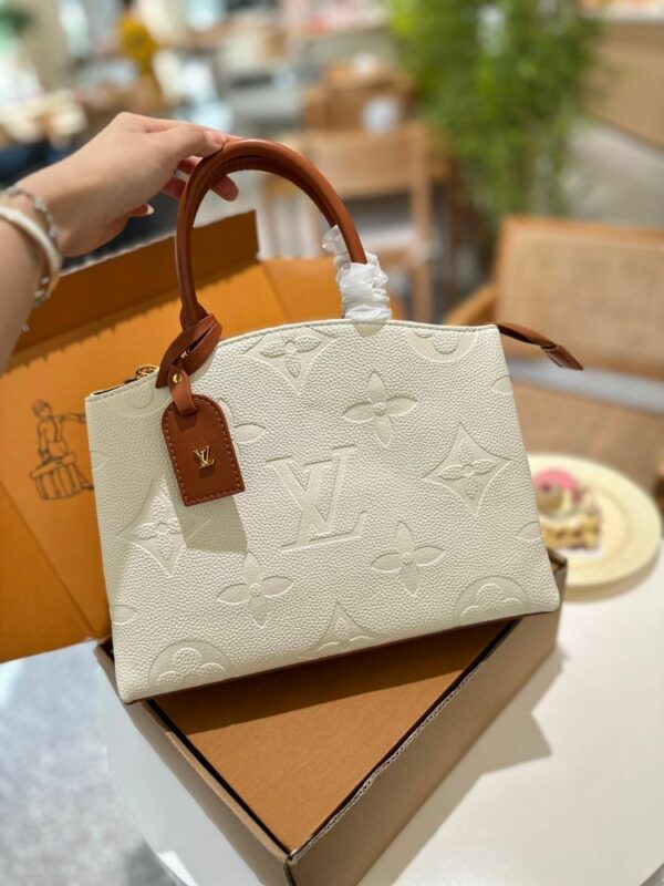 New Arrival LV Handbag L417.1