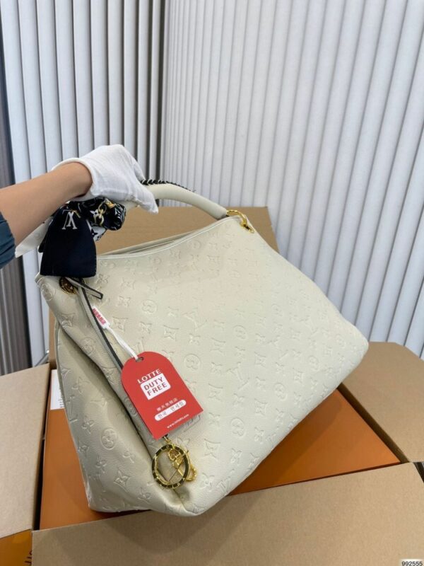 New Arrival LV Handbag L418