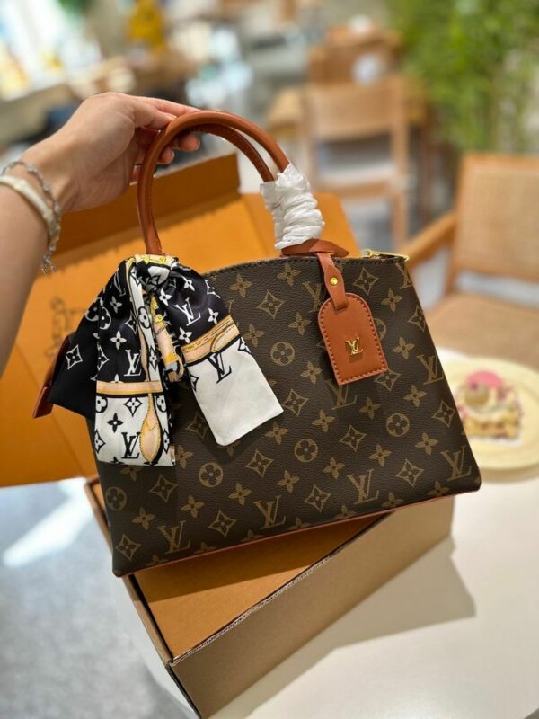 New Arrival LV Handbag L417