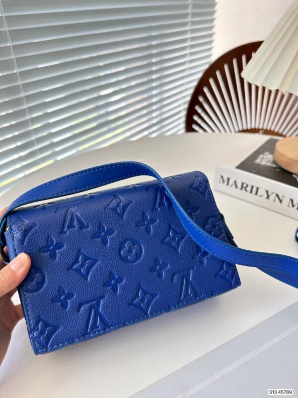 New Arrival LV Handbag L409
