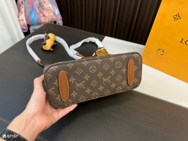 New Arrival LV Handbag L405