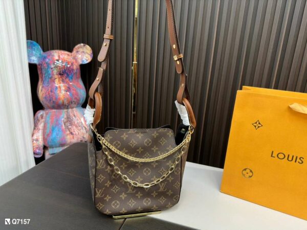 New Arrival LV Handbag L404
