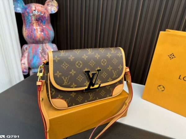 New Arrival LV Handbag L403