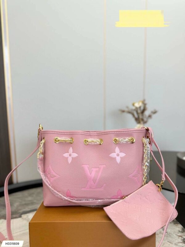 New Arrival LV Handbag L402