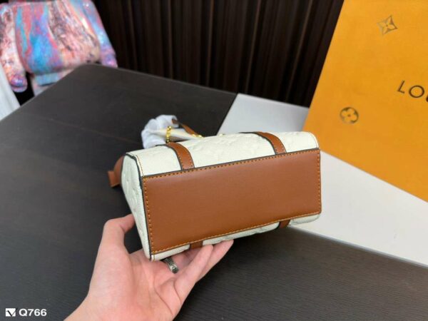 New Arrival LV Handbag L401