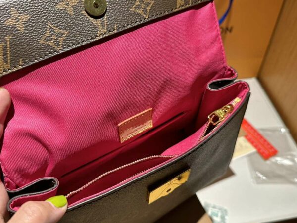 New Arrival LV Handbag L395