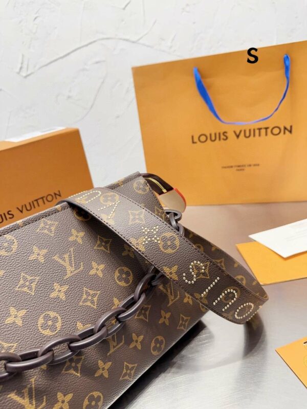 New Arrival LV Handbag L381