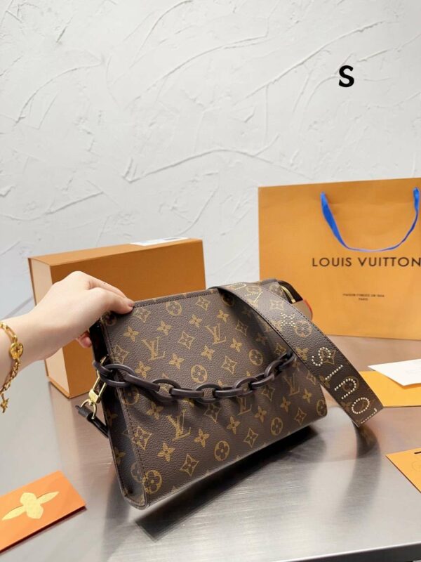 New Arrival LV Handbag L381