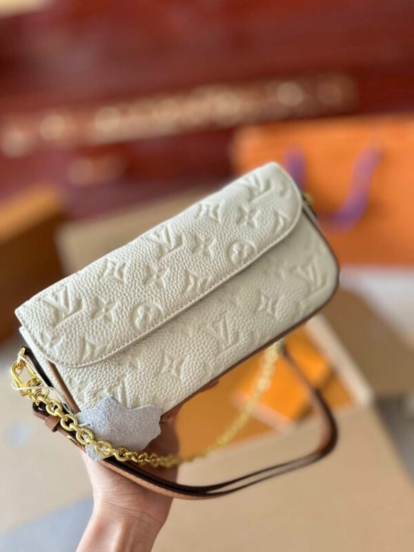 New Arrival LV Handbag L365