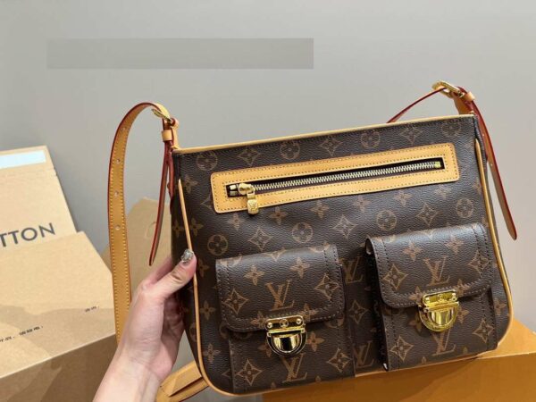 New Arrival LV Handbag L361