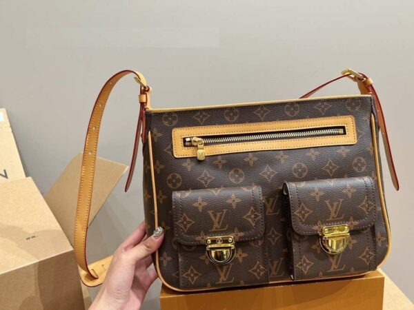 New Arrival LV Handbag L361