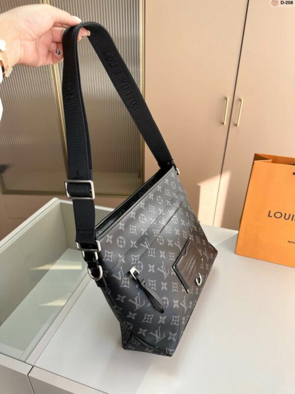 New Arrival LV Handbag L347