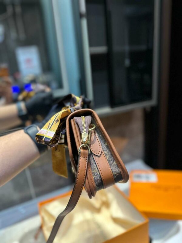 New Arrival LV Handbag L341