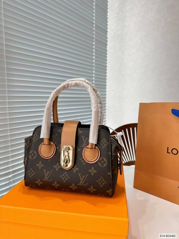 New Arrival LV Handbag L332