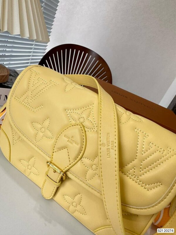 New Arrival LV Handbag L330