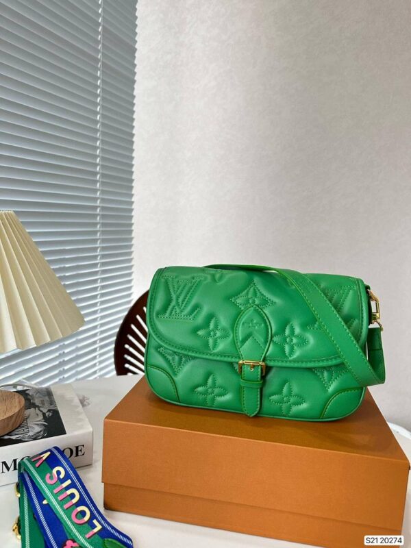 New Arrival LV Handbag L330