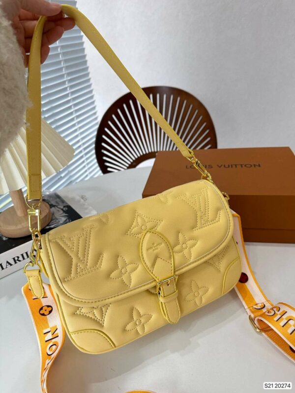 New Arrival LV Handbag L330