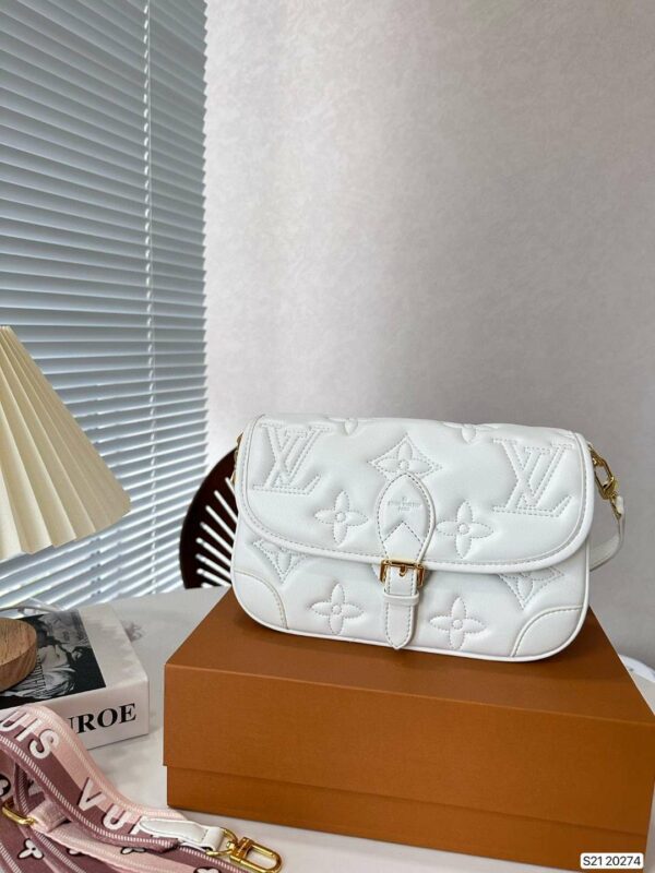New Arrival LV Handbag L330