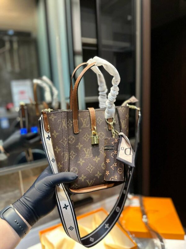 New Arrival LV Handbag L329