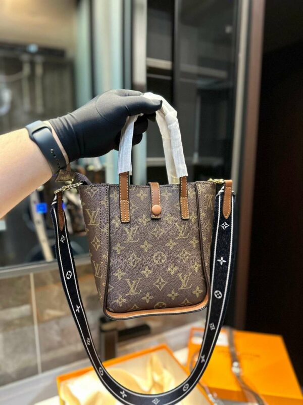 New Arrival LV Handbag L329
