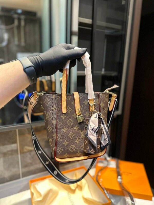 New Arrival LV Handbag L329