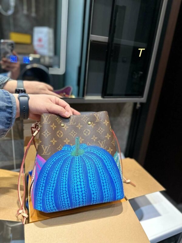 New Arrival LV Handbag L320
