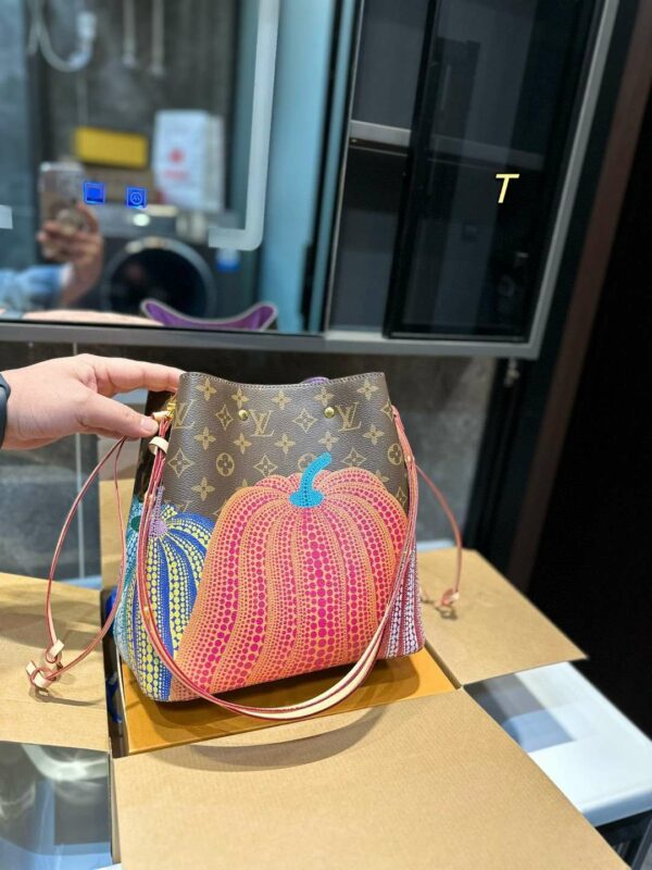 New Arrival LV Handbag L320