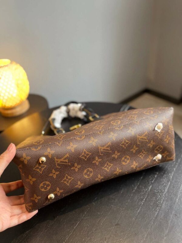 New Arrival LV Handbag L234