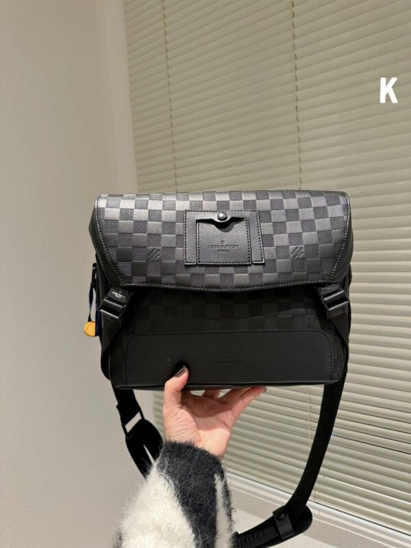 New Arrival LV Handbag L228