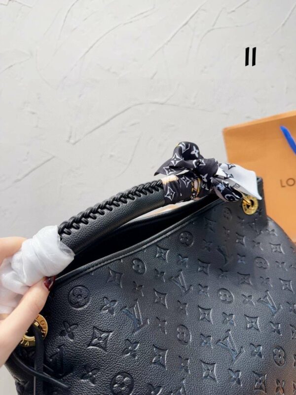 New Arrival LV Handbag L212