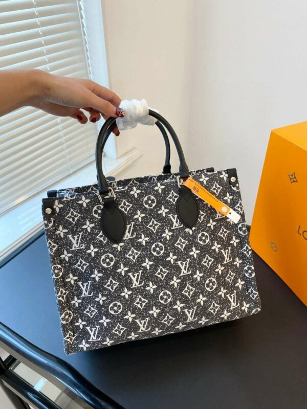 New Arrival LV Handbag L207